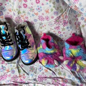 🛍️BOGO🛍️5c boots and slippers bundle